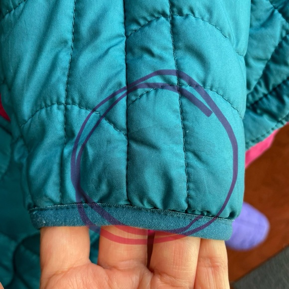 Women’s Small North Face Jacket - Picture 5 of 5